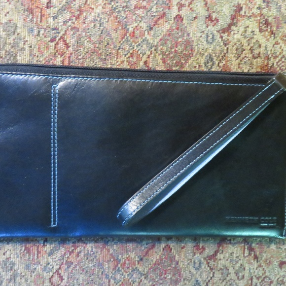 Kenneth Cole black leather passport holder, nwot - Picture 1 of 2